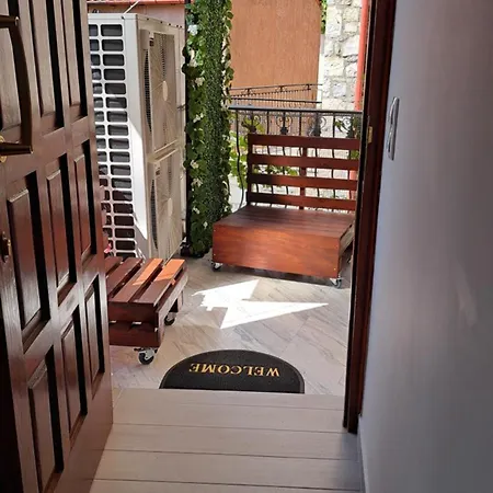 ανεμώνη * Arachova